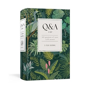 qampa a day tropical 5-year journal