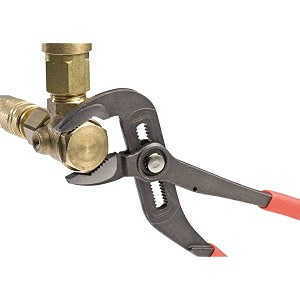 qtm water pump plier - sturdy insulated steel combination groovemonkeyslip joint plier - drop forged with sleeve iso certified