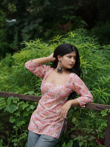RAJAM Women Floral Print Straight Kurta