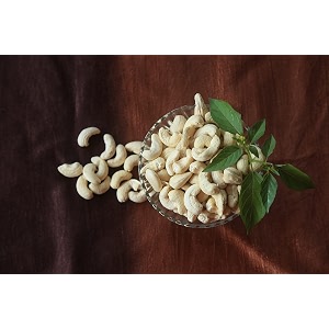 real konkan whole crunchy cashews 39value pack w40039 amazon product - 1 kg buy 750 gms get extra 250 gms offer