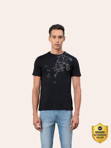 RED TAPE Graphic Print Men Round Neck