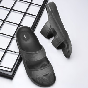 RED TAPE Men Slides