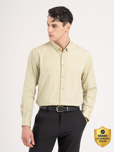 RED TAPE Men Solid Casual Green Shirt