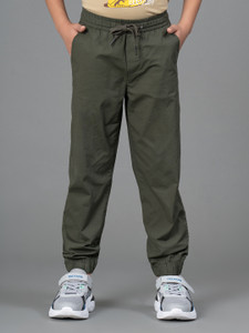 red tape boys regular fit green cotton blend trousers