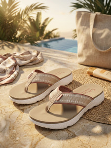 RED TAPE Women Flip Flops
