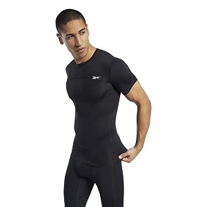 Reebok Solid Regular Fit Mens T Shirts
