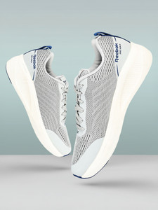 REEBOK SPACEFOAM CWL TRUST M Walking Shoes