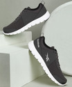 REEBOK TRAVELLAR LP Running Shoes For Men