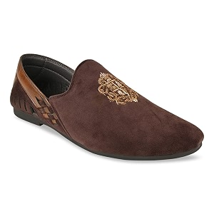 Regal Men Velvet Embroidered Ethnic Slip Ons