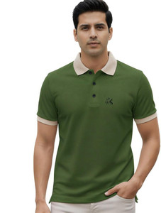 Rikaro Solid Men Polo Neck Green T-Shirt