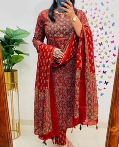 RIVAA Women Kurti Pant Dupatta Set