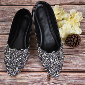 riyashi slip on for women black  5