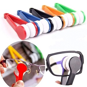microfiber portable eyeglass spectacles sunglass lens cleaner brush clip specs cleaning tool with key hole microfiber cloth handle reading glasses with keyringpack of 1