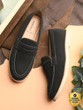 Roadster Men black solid suede round toe