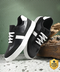 Roadster Men Casual Chunky Comfort Trending Sneakers