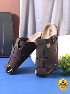 Roadster Men Casual