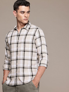 Roadster Men Checkered Casual Beige Shirt