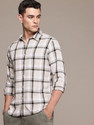 Roadster Men Checkered Casual Beige Shirt