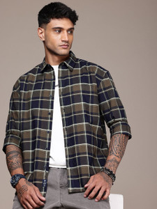 Roadster Men Checkered Casual Green Shirt