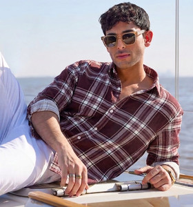 Roadster Men Checkered Casual Maroon Shirt