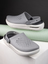 Roadster Men Clogs