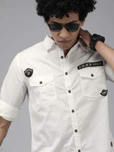 Roadster Men Regular Fit Solid Spread Collar