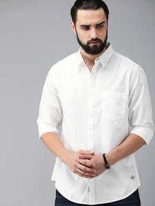 Roadster Men Regular Fit Solid Spread Collar
