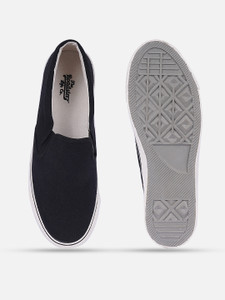 Roadster Sneakers For Men