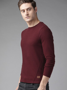 Roadster Solid Men Round Neck Maroon T-Shirt