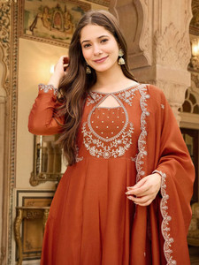 Royal Export Women Kurta Pant Dupatta Set