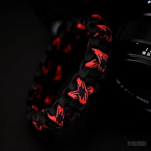 rubric braided king cobra paracord hand grip wrist strap for all dslr camerabinoculars black and red mix
