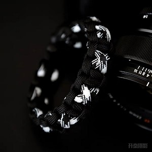 rubric braided king cobra paracord hand grip wrist strap for all dslr camerabinoculars black and white mix