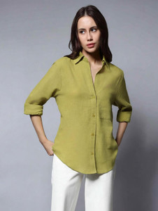 SAARSHE Women Solid Casual Green Shirt