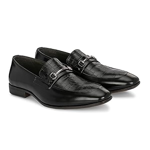 San Frissco Polyurethane Textured Formal Loafers with