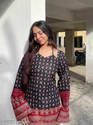 sarswa Women Printed Straight Kurta