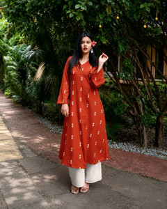SEAKART Women Kurta Palazzo Set