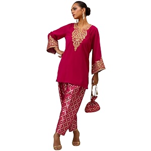 Shae by SASSAFRAS Women Velvet Embroidered Short