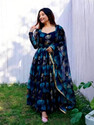 SHISHKALA Women Kurta and Dupatta Set