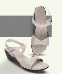 shoe cloud women wedges sandal khaki  8