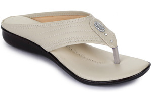 ShoeNstring Women Flats