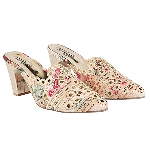 Shoetopia Womens Embroidered Floral Mule Heels -