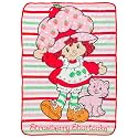 Silver Buffalo Strawberry Shortcake Custard, Fleece Throw Blanket, 45x60in