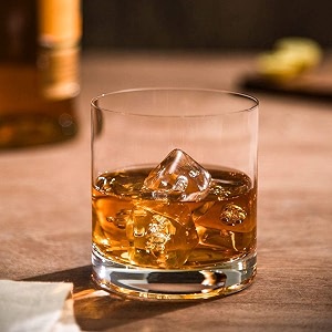 crystal whiskey glasses - 300 ml bar glass for drinking bourbon whisky scotch cocktails cognac- old fashioned cocktail tumblers perfect for serving scotch 6 pcs