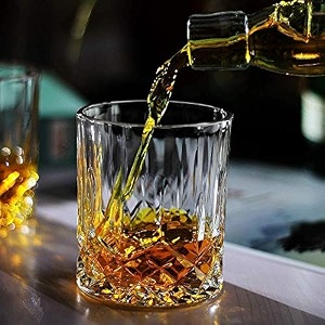 fashioned whiskey glass - heavy base rocks barware glasses for scotch mixed drinks wine bourbon juice water and cocktail drinks 300 ml diamond crystal cut whiskey glasses 2 pcs