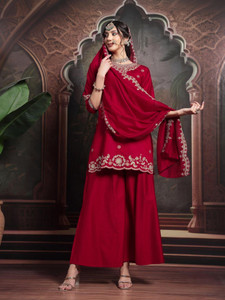 Skylee Women Kurta Sharara Dupatta Set