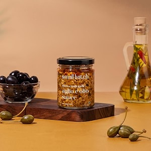 smallbatch slow-confit garlic aglio e olio sauce gourmet condiment bread eggs pasta chicken pizza toast spread marante drizzle preservative free 100 vegan - 180gms
