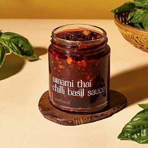 smallbatch umami thai chilli basil sauce made with fresh ingredients perfect condiment amp works as a dip spread marinade saute stir-fry amp finishing sauce pack of 1 180 g pure veg
