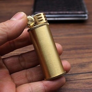smoke king zorro 583 large brass gear wheel kerosene pocket lighter fuel not included