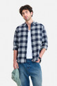 Snitch Men Checkered Casual Dark Blue Shirt