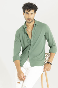 Snitch Men Solid Casual Green Shirt